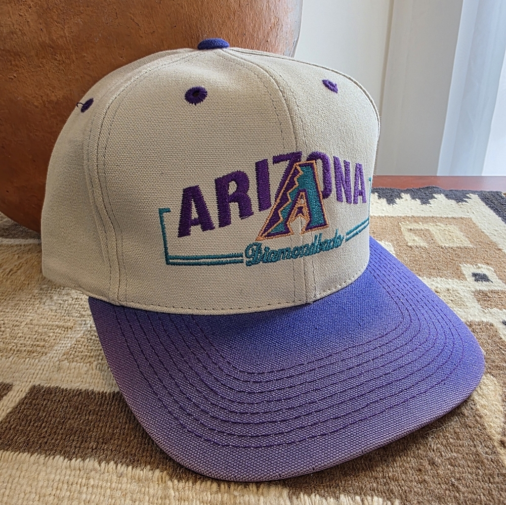 Arizona Diamondbacks Vintage Signatures  Creme Purple Adjustable Hat Cap EUC